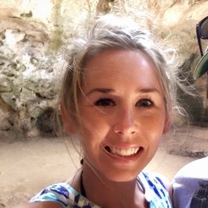 Meet your Posher, Caiti